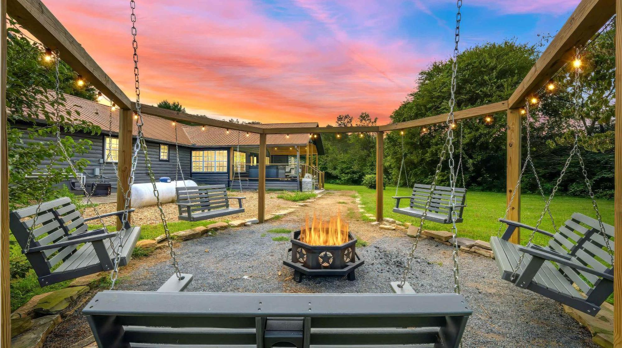 Poolside At Autumn Woods - Pool, Theater, Fireplace, Firepit, Arcade Sevierville Zewnętrze zdjęcie